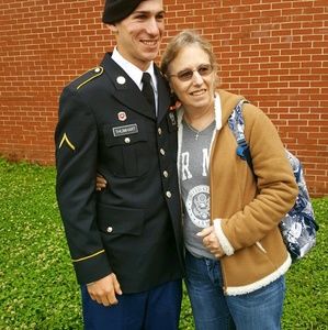 Meet your Posher, Jean